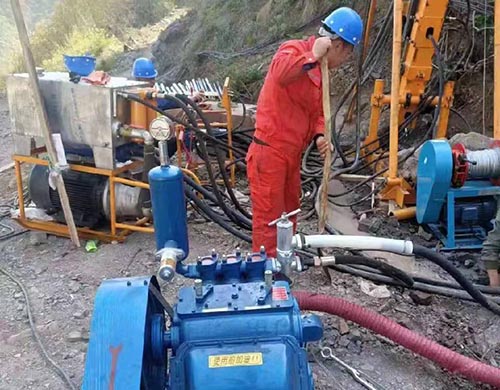 坑道钻机工作的视频 全液压坑道钻机现场案例 探矿钻机视频案例